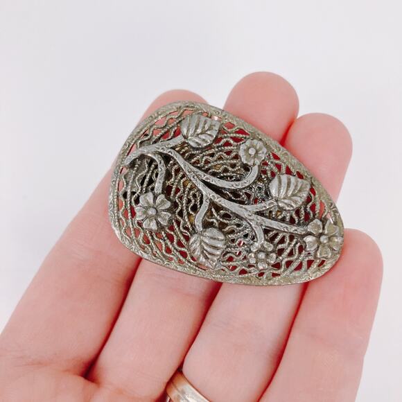 Vintage 1930s Signed LN Dress Clip Floral Openwork Silver Tone - Picture 2 of 15